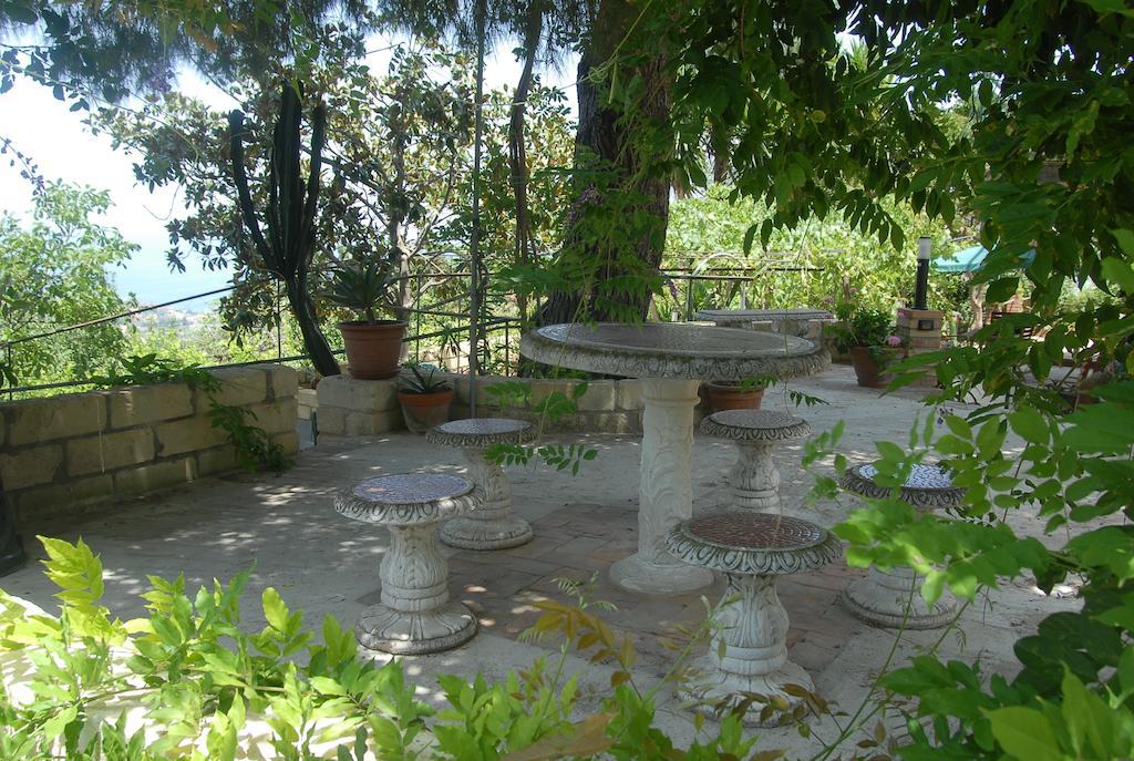 B&B Villa Zia Febronia パッティ エクステリア 写真